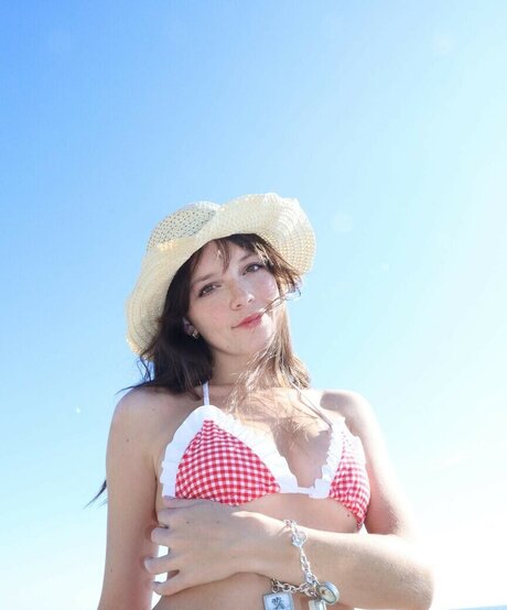 異人種間乱交オンリーファンズ 美しいヌード 画像