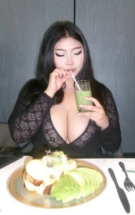 セクシーなママオンリーファンズ トップ 写真