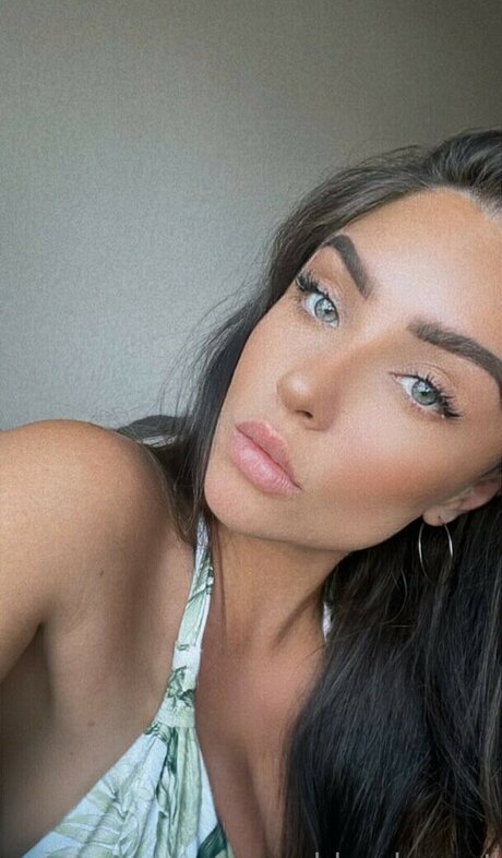 Ashlyn Dupont ポルノスター ヌード アーカイブ