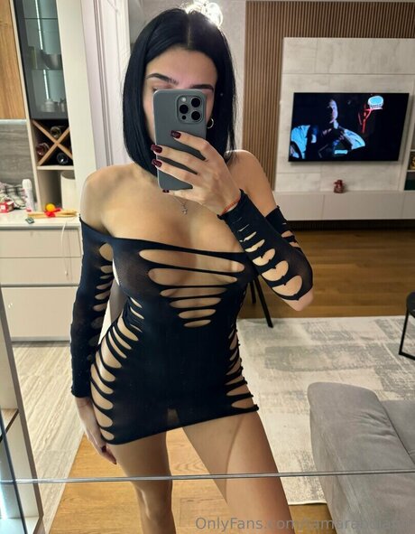 アマチュアレズビアンオンリーファンズ セクシーヌード 画像