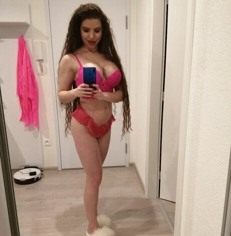 Viktoria Lenhartova ヌードスター アーカイブ