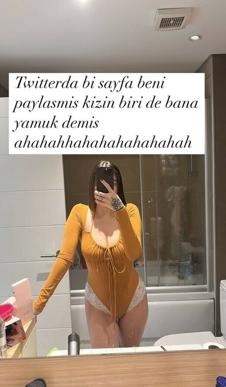 Es1nce ポルノスター セクシー アーカイブ