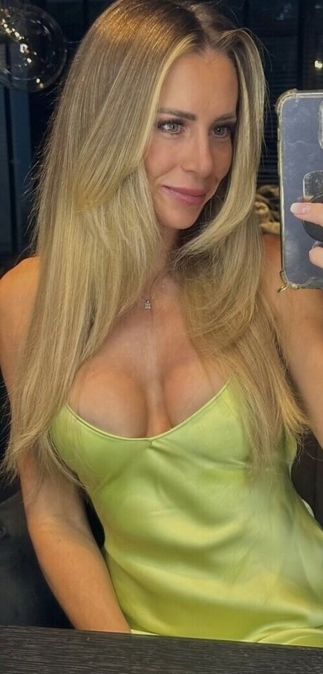 ナチュラルガールズオンリーファン エロチック ギャラリー