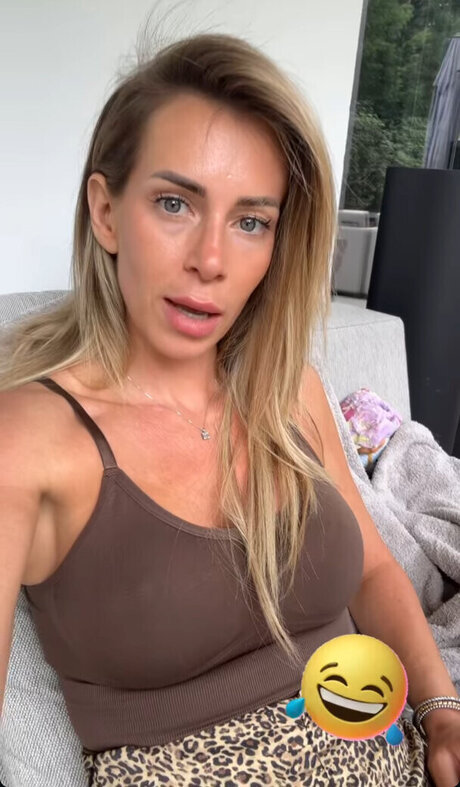 オンリーファンズで ホットセクシー ギャラリー