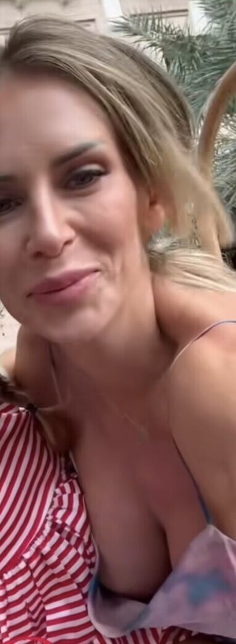 ブルネットのティーンオンリーファンズ ホットセックス ギャラリー