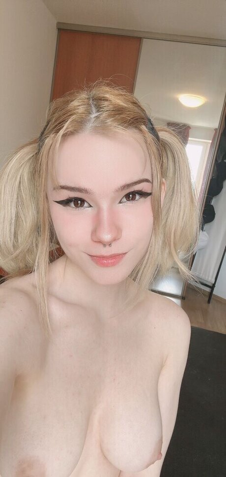 meikitsune ポルノスター アート 写真