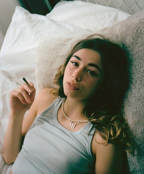 寝取られ妻オンリーファンズ セックス 写真