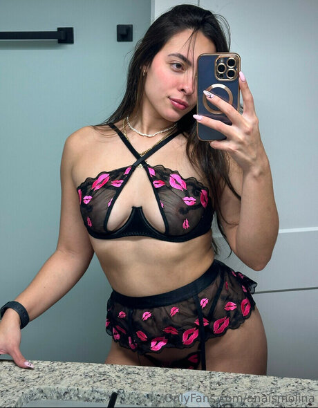 Anais Molina Aroca ヌードモデル 写真
