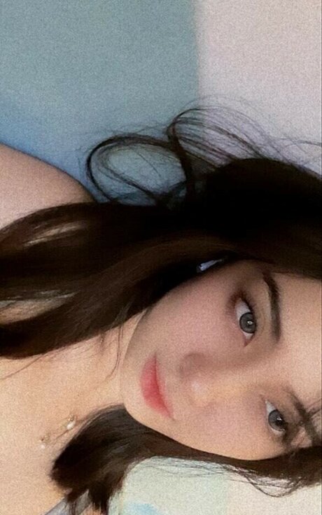 risaatjan ヌードのポルノスター 画像