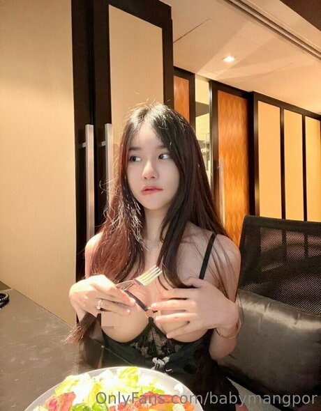 従順なオンリーファンズ ホットポルノ 画像