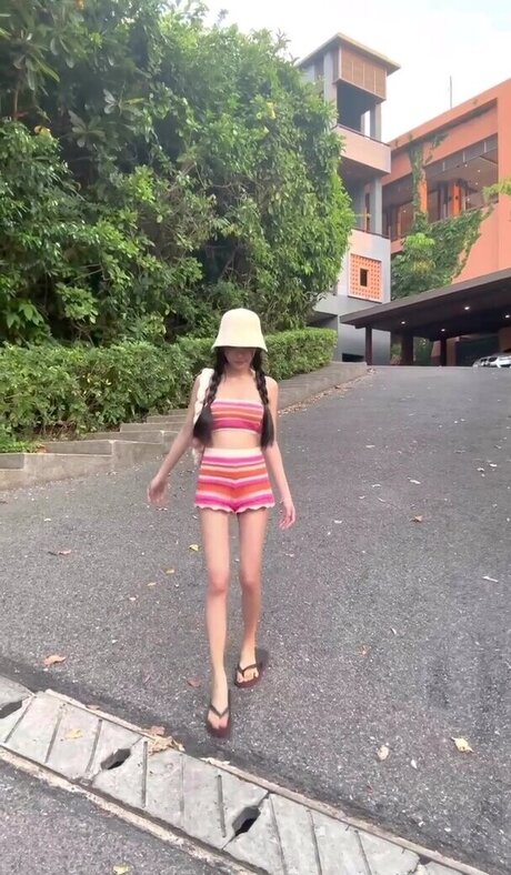 クリーミーなオンリーファンズ セクシーヌード 画像