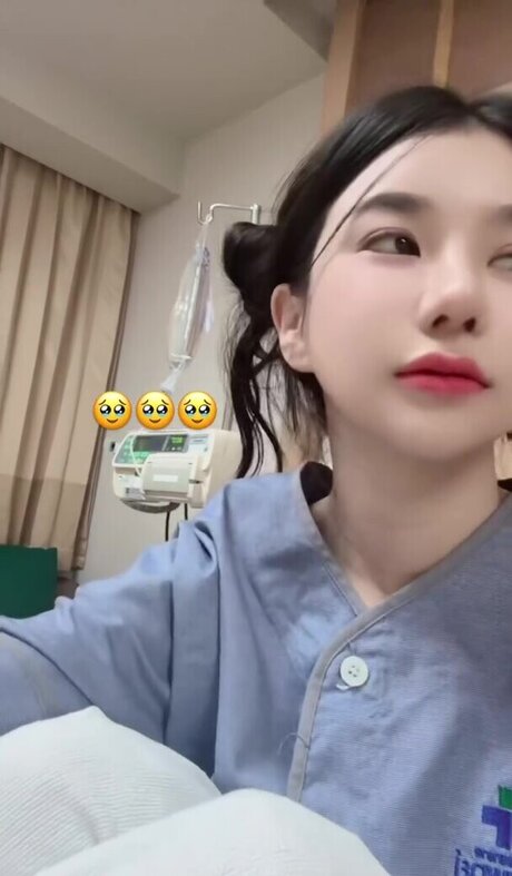 ヌーディストオンリーファンズ xxx 画像