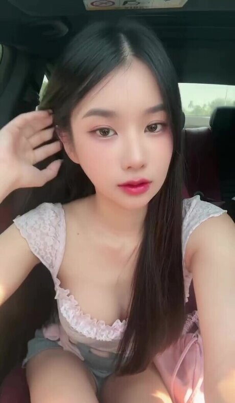 BBWオンリーファン ホットヌード 写真