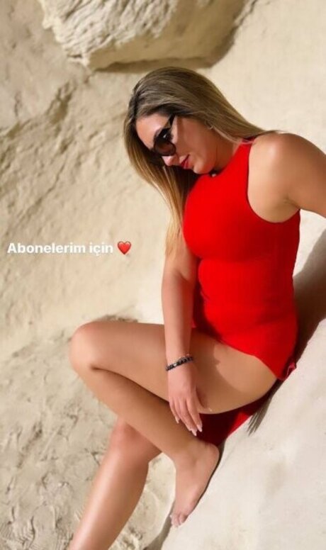 Fidan Atalay 高品質のスター 写真