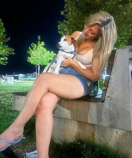 Fidan Atalay HDモデル 画像