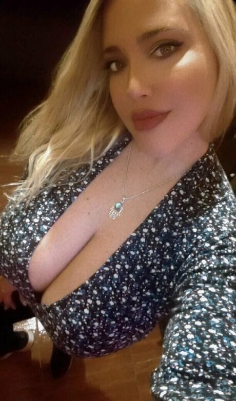 anto robazza アダルトモデル 写真