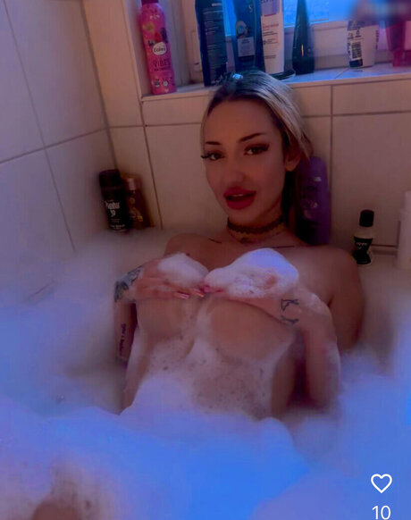 男性ストレートオンリーファンズ アートポルノ 画像