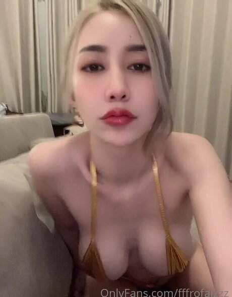 ラテン系ママオンリーファンズ 美しい裸 写真