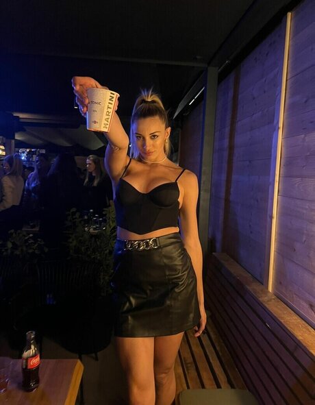 Katarina Trehub 女優 写真