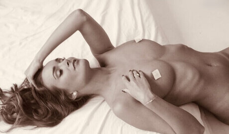 熟女無料オンリーファンズ ヌード 画像