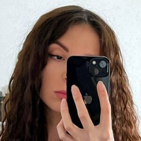 krtshechka アダルト女優 画像
