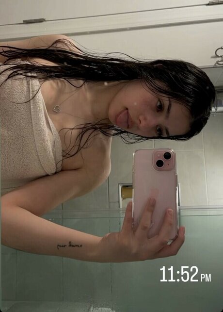 Ava quijije ポルノスター 裸 画像