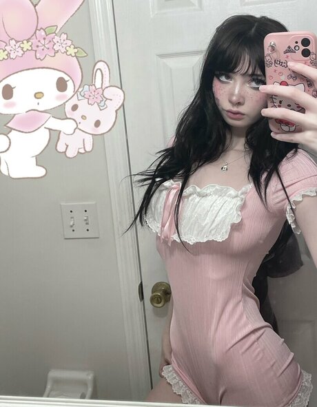 Sashad0ll エロティックなポルノスター 写真