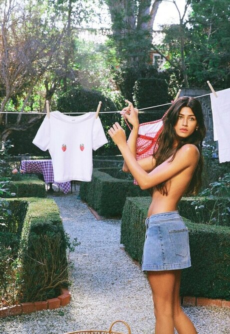 Meeya Dugied ポルノ女優 画像
