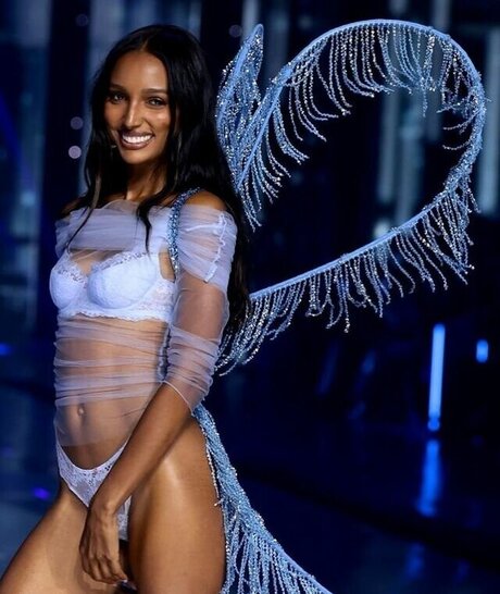 Jasmine Tookes 完璧な女優 写真