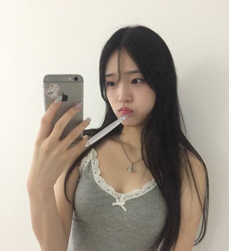 Saranghoe ポルノスター 写真