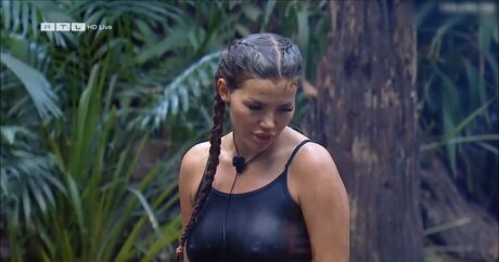 クーガー熟女オンリーファンズ 限定 写真