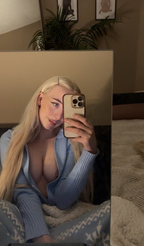 Charlotte 99 トップモデル 画像