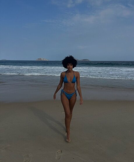 Yara Charry ポルノスター 高品質 画像