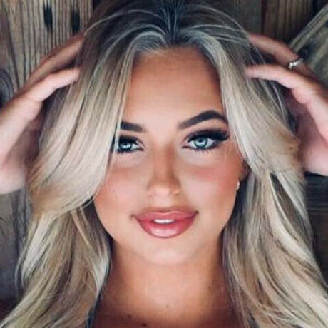 Kamryn Dockery 裸の女優 画像