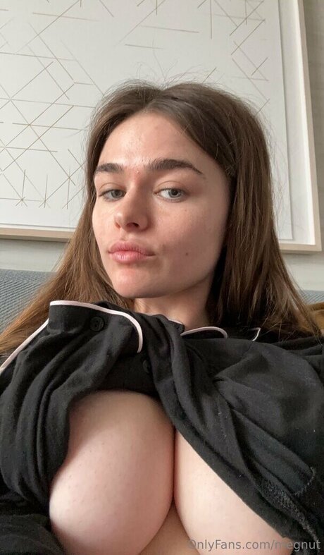 18ヌードオンリーファンズ エロチック ギャラリー