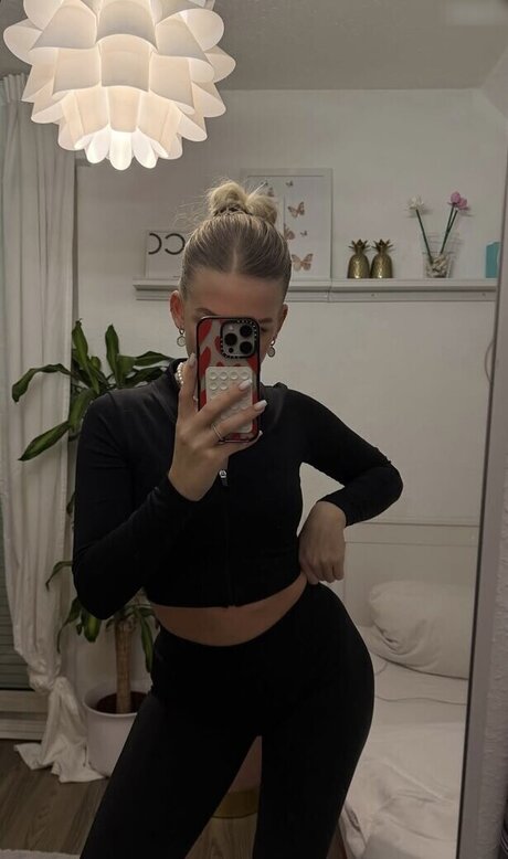 不和 xxx オンリーファン エロチック 写真