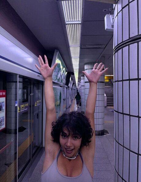 Yashankulova セクシー女優 アーカイブ