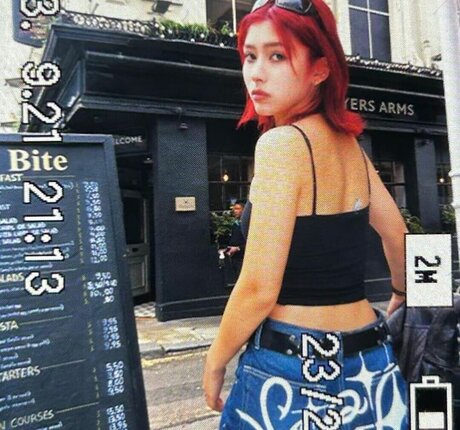 金髪巨乳オンリーファンズ HD 写真