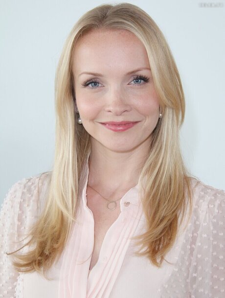 Janin Ullmann 独占女優 写真