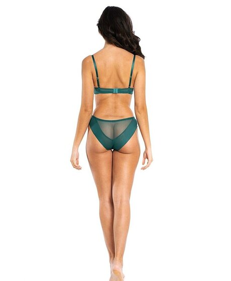 Elle Baldwinson xxx女優 写真