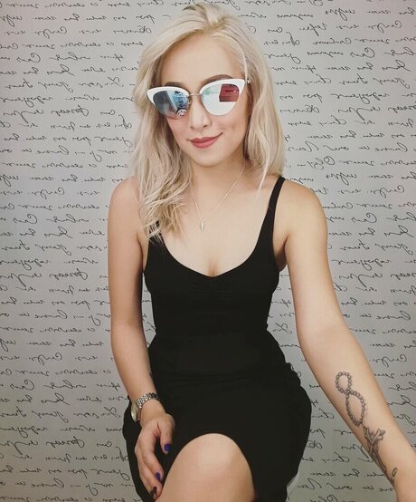 Cristine Reyes 独占女優 ギャラリー