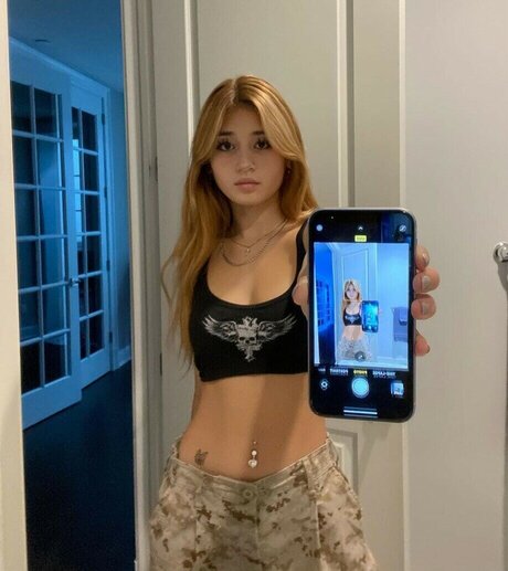 濡れたオマンコオンリーファンズ 可愛い 写真
