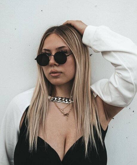 Steffihmn トップモデル 写真