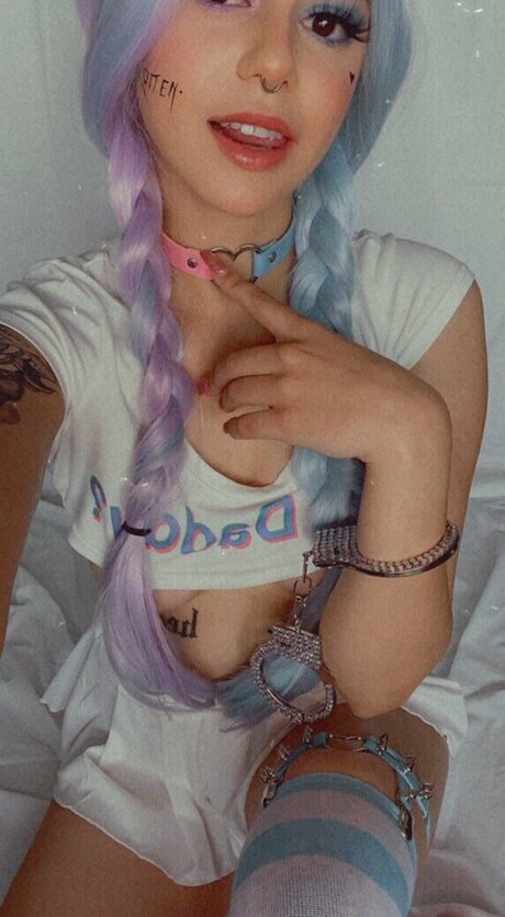 Ne0nprincess ポルノスター アート 写真