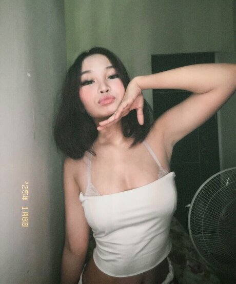 アナルファックオンリーファンズ 美しい裸 写真