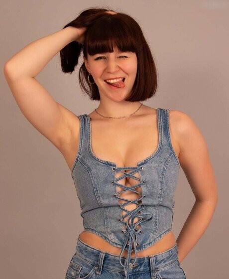 Sophie N ther ホットなスター 画像