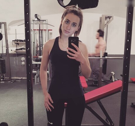 ジムレギンス オンリーファンズ 美しいポルノ ギャラリー