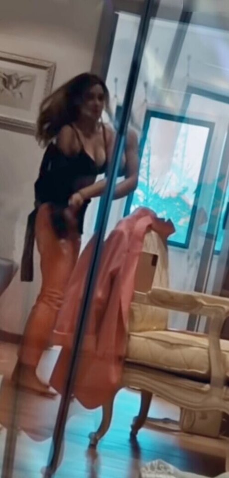 ティーンフィンガリングオンリーファンズ xxx 画像