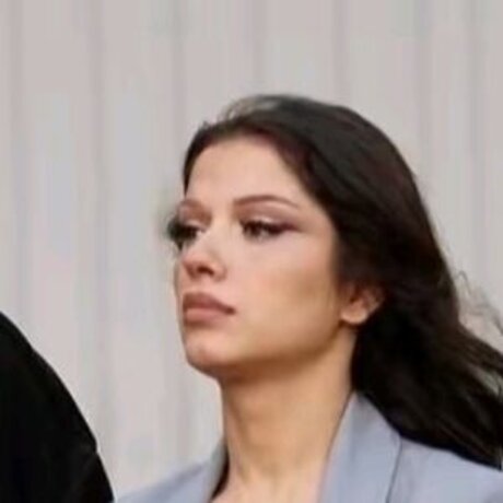 Emily Furz トップモデル ギャラリー