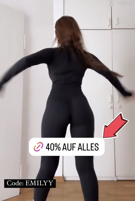Emily Furz ポルノスター 美しい 写真